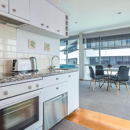 Stunning Waterfront Location With Huge Balcony! Apartment Auckland Ngoại thất bức ảnh