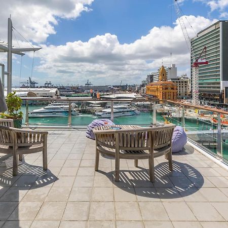 Stunning Waterfront Location With Huge Balcony! Apartment Auckland Ngoại thất bức ảnh