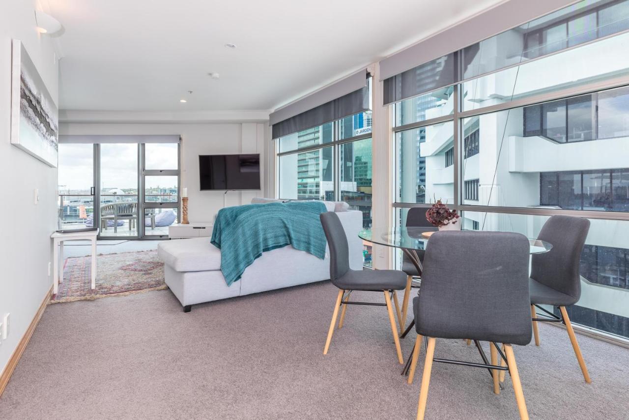 Stunning Waterfront Location With Huge Balcony! Apartment Auckland Ngoại thất bức ảnh
